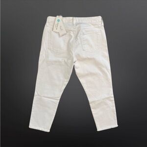 Just Black Nilo Distressed White Frayed Hem Capri Jeans NWT Size 28P